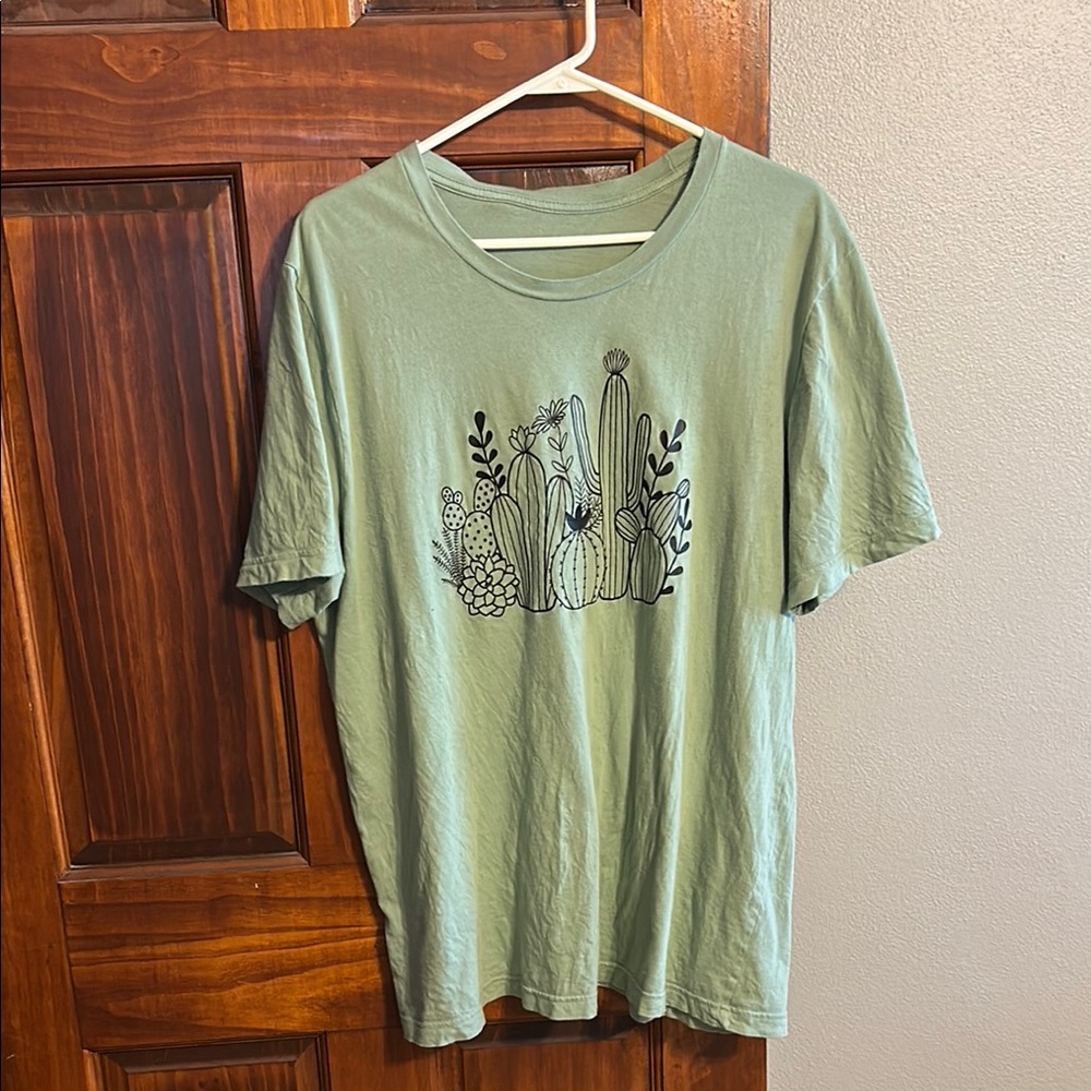 Green Cactus Graphic T-Shirt XL
